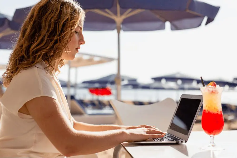 employée en travail nomade