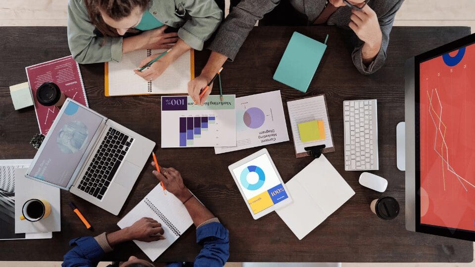 équipe en élaboration de stratégie RH